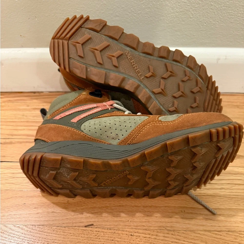 Merrell Wildwood Mid Leather Waterproof Hiking Boots - Picture 3 of 5